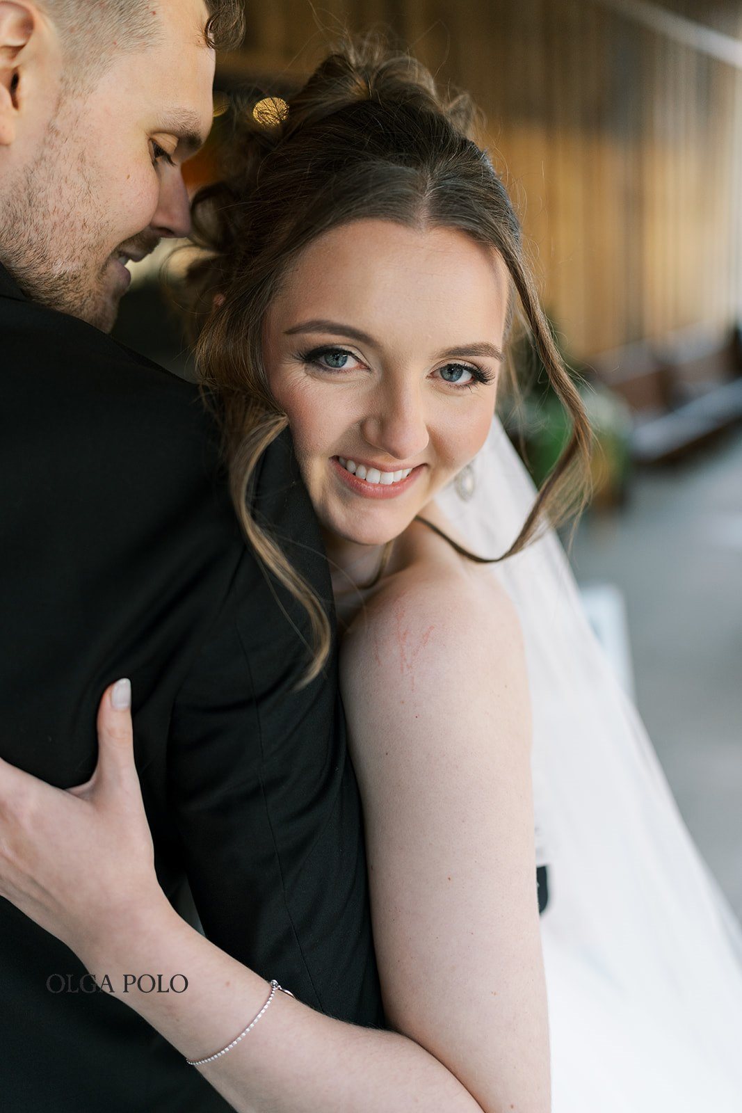 Maia looking back during a wedding-day portrait
