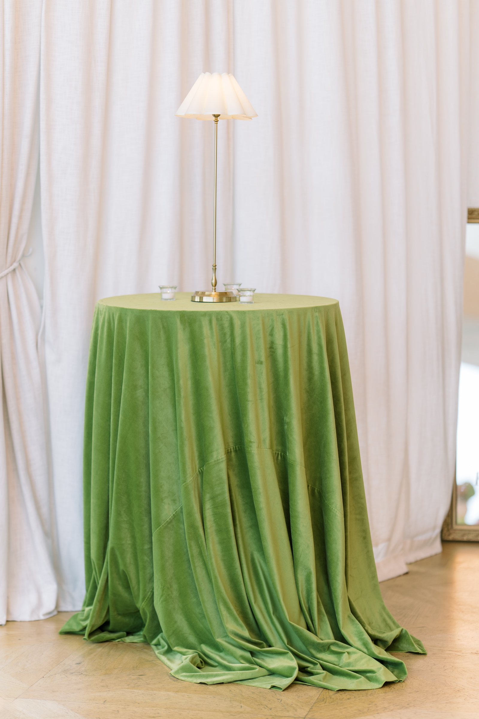 Kent and Nicolette wedding: green cocktail table detail.
