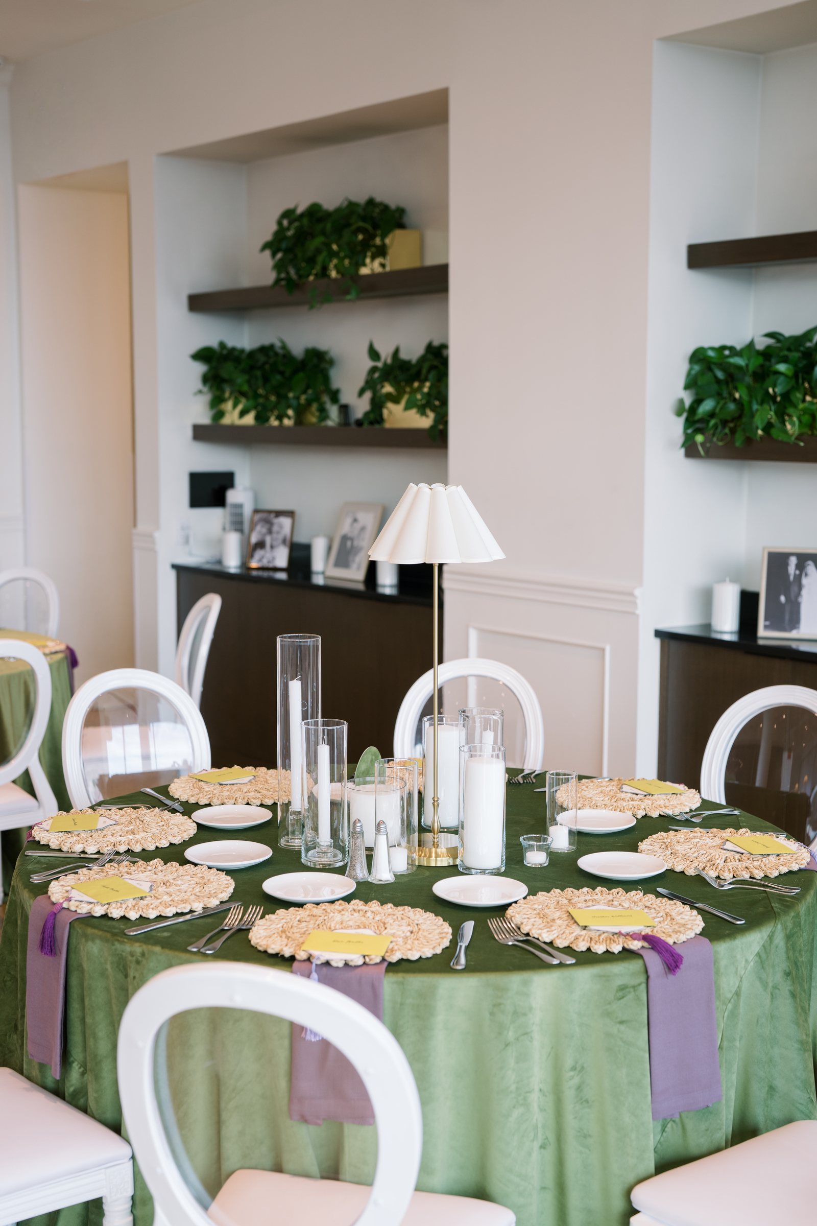 Kent and Nicolette wedding: the view mt adams reception table green.