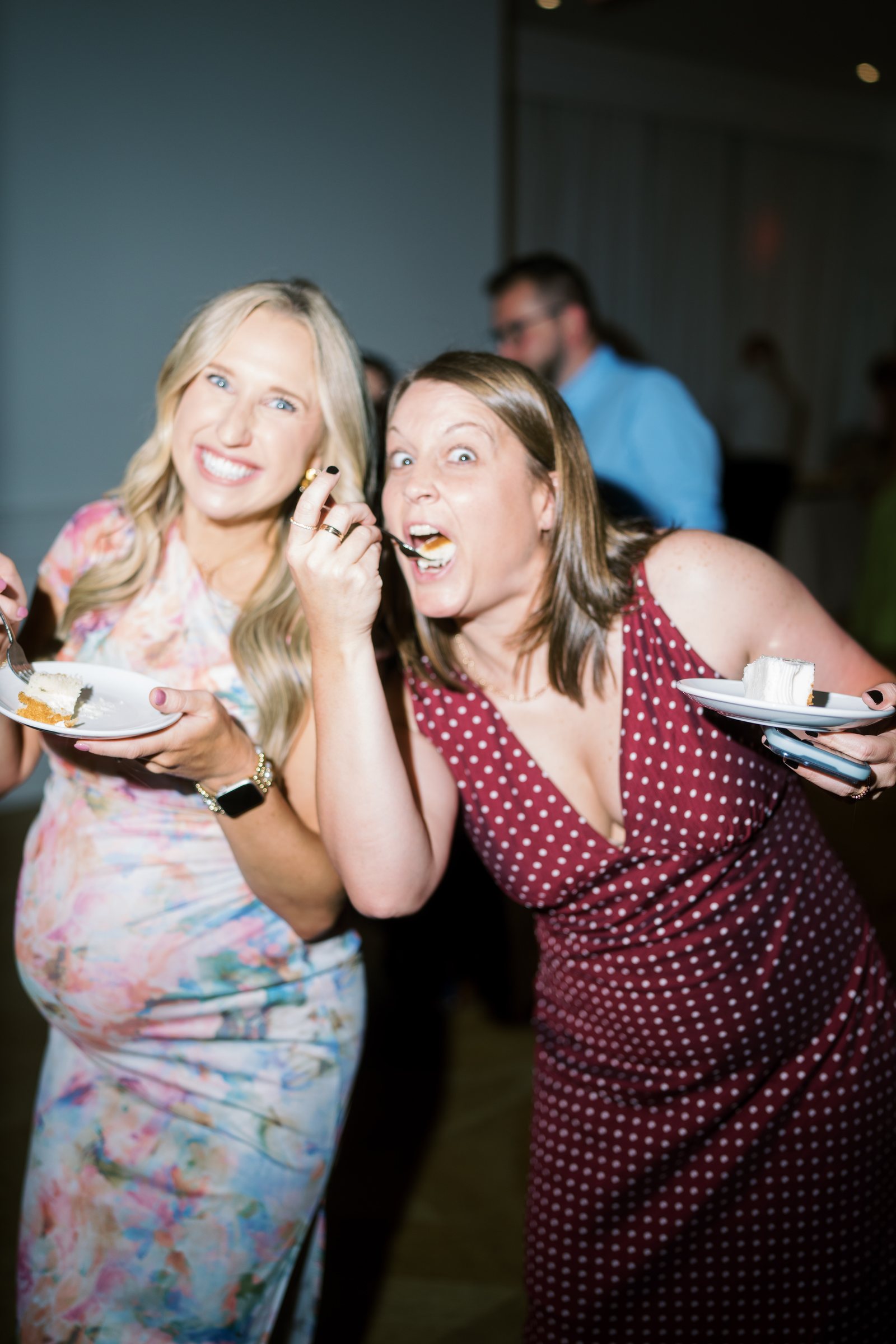 Kent and Nicolette wedding: wedding guests reception candid two.