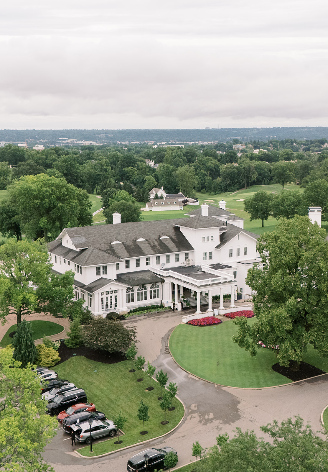 Cincinnati Country Club wedding venue